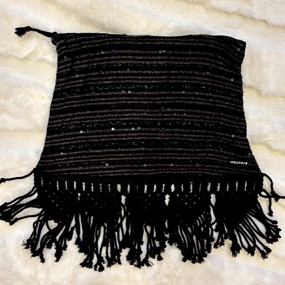 Volcom Clutch Purse Black Sequin with macrame fringe detail Cosmetic accessory​​